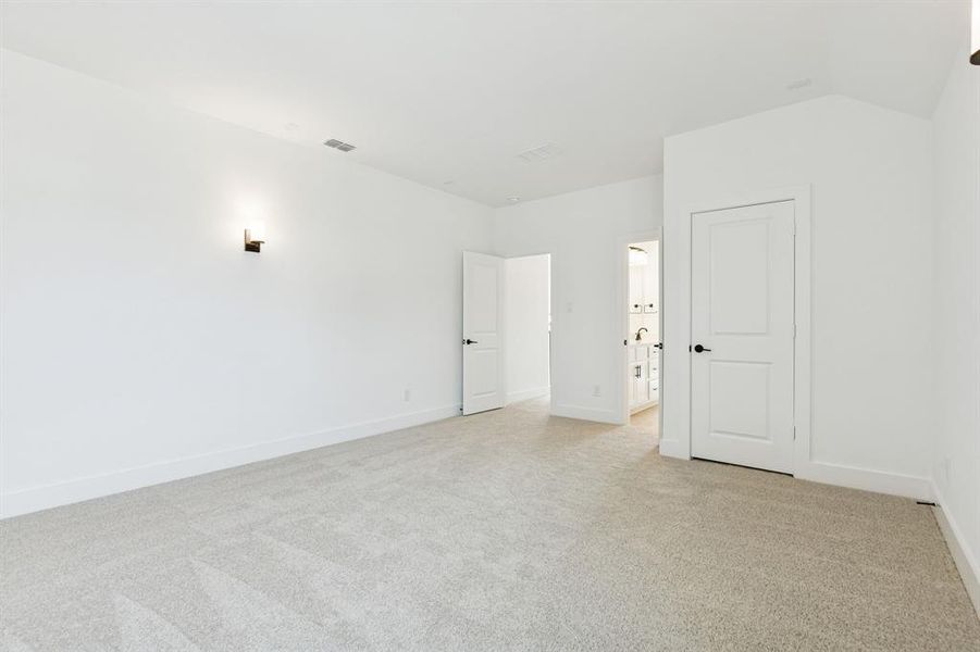 Spacious, unfurnished interior of a new home in , McKinney (Image 30).