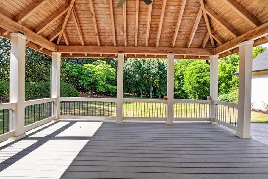 Exterior details and patio area of a home in , Roswell (Image 3).