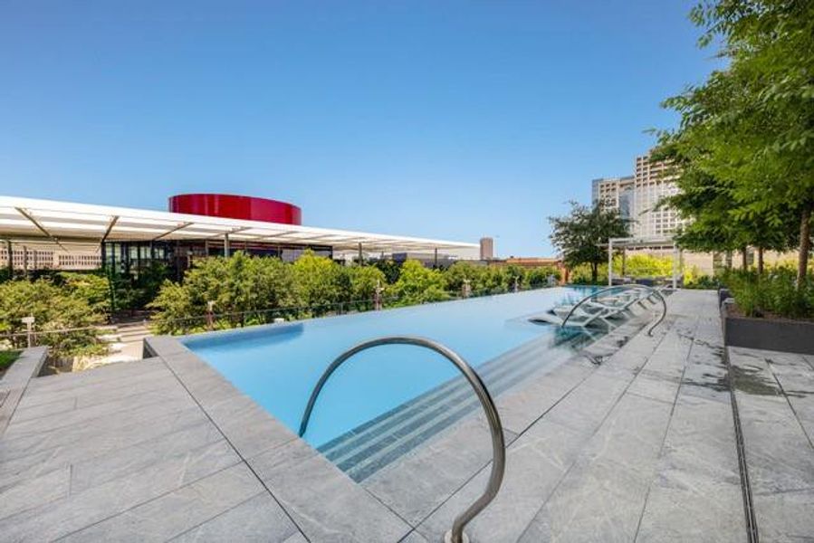 Community amenities in , Dallas (Image 27). Community amenities in , Dallas (Image 27).