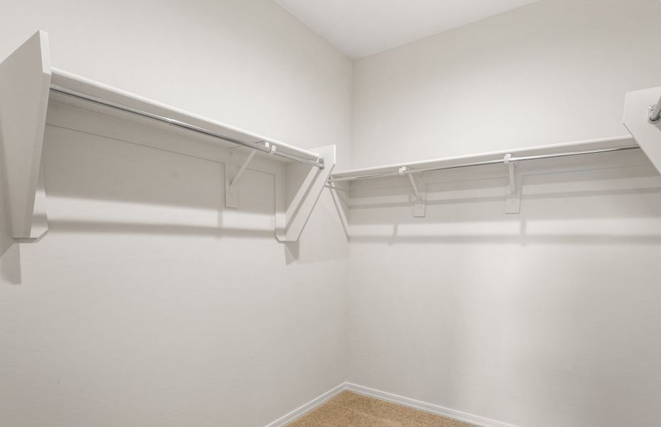 Spacious, unfurnished interior of a new home in El Cidro, Goodyear (Image 24).