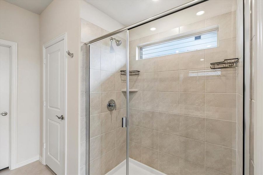 Close-up of interior finishes inside a home in Cibolo Hills, Fort Worth (Image 20).