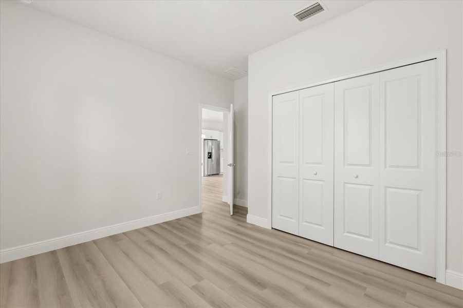 Spacious, unfurnished interior of a new home in , Ocala (Image 25).