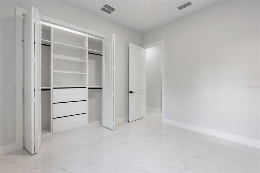 Spacious, unfurnished interior of a new home in , Weeki Wachee (Image 55).