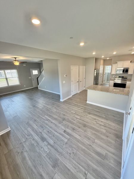 Spacious, unfurnished interior of a new home in Hobson Park, Antioch (Image 5). Spacious, unfurnished interior of a new home in Hobson Park, Antioch (Image 5).