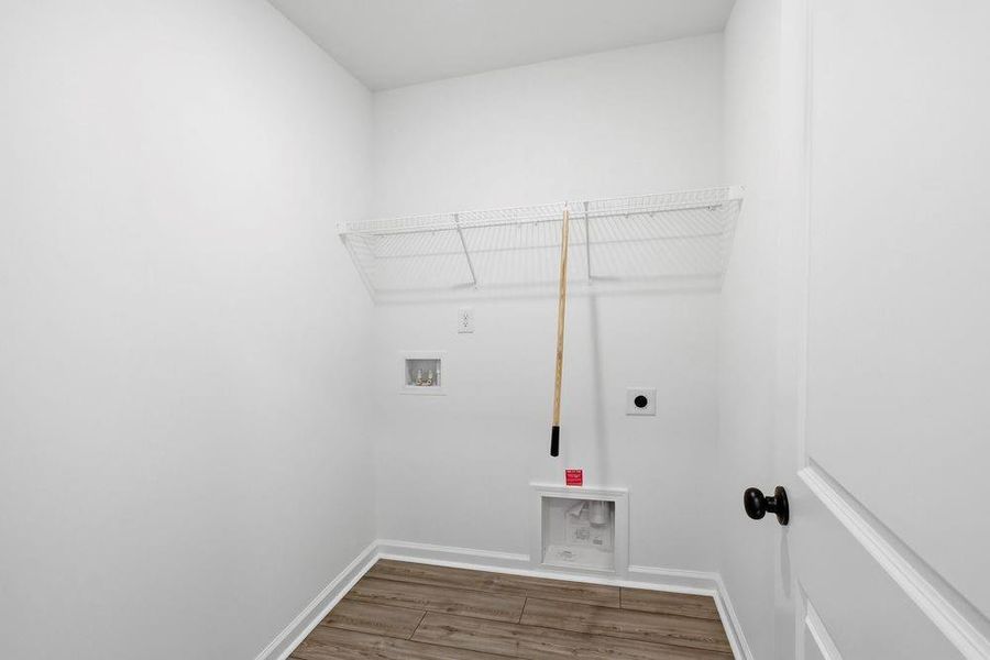 Spacious, unfurnished interior of a new home in Auburn Glen, Dacula (Image 31).