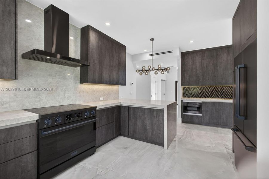 Furnished interior view inside a new home in , Palm Beach Gardens (Image 11).