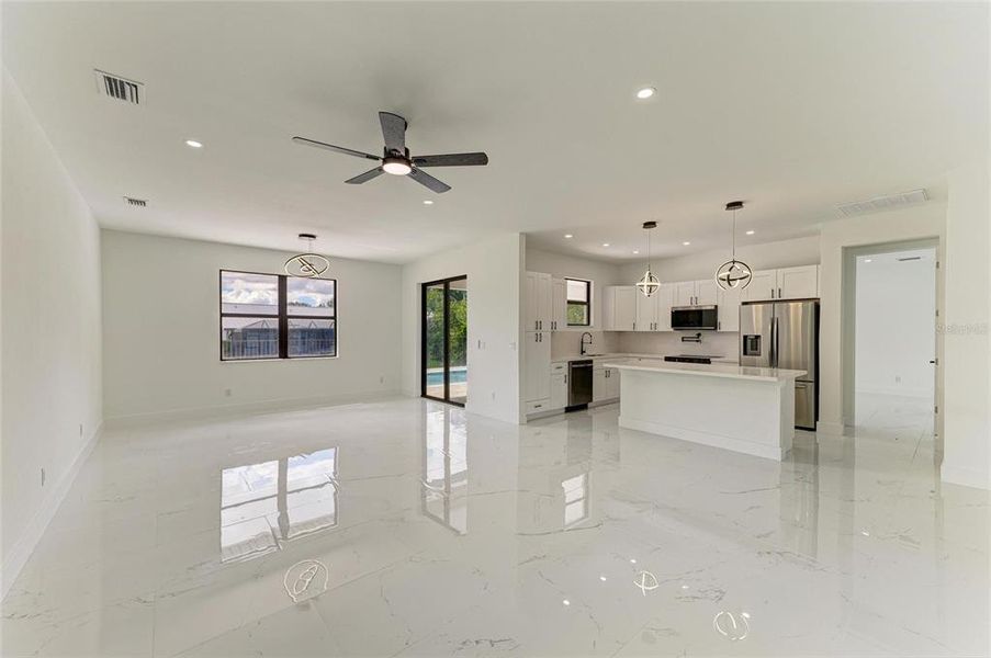 Spacious, unfurnished interior of a new home in , Punta Gorda (Image 23).