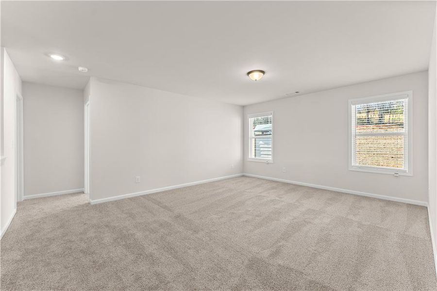 Spacious, unfurnished interior of a new home in , Lula (Image 17).