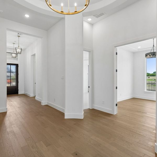 Spacious, unfurnished interior of a new home in The Parks at Wilson Creek, Celina (Image 55). Spacious, unfurnished interior of a new home in The Parks at Wilson Creek, Celina (Image 55).