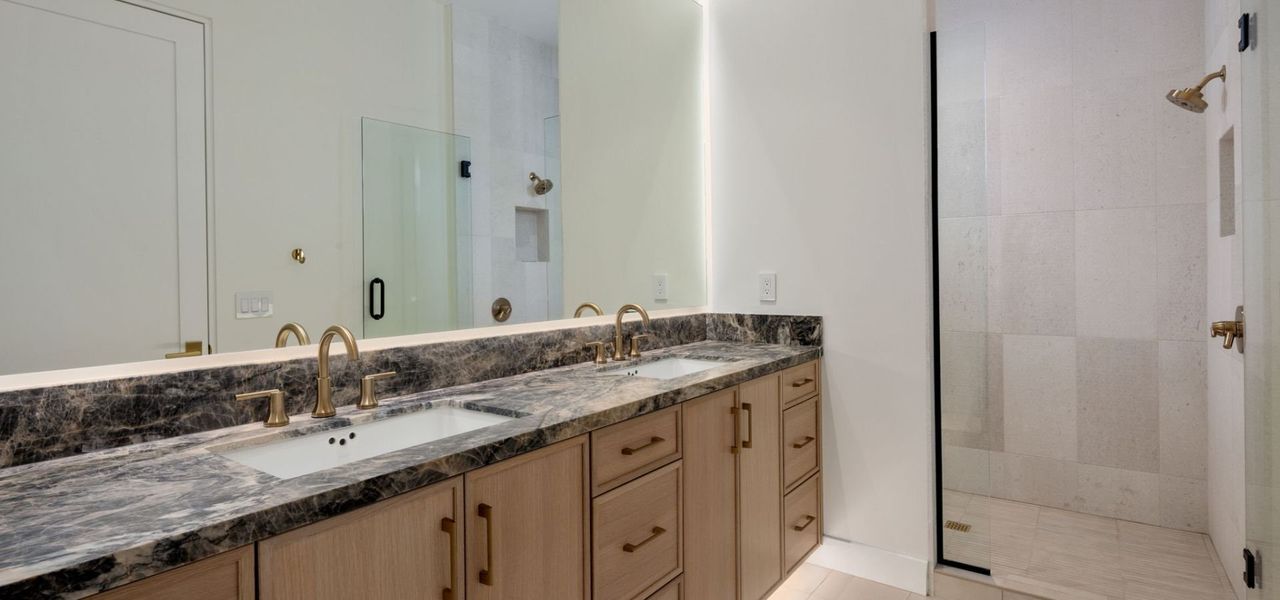 Furnished interior view inside a new home in The Retreat, Scottsdale (Image 6).