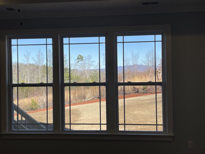 Image 25 of a home in Pointe Summit.