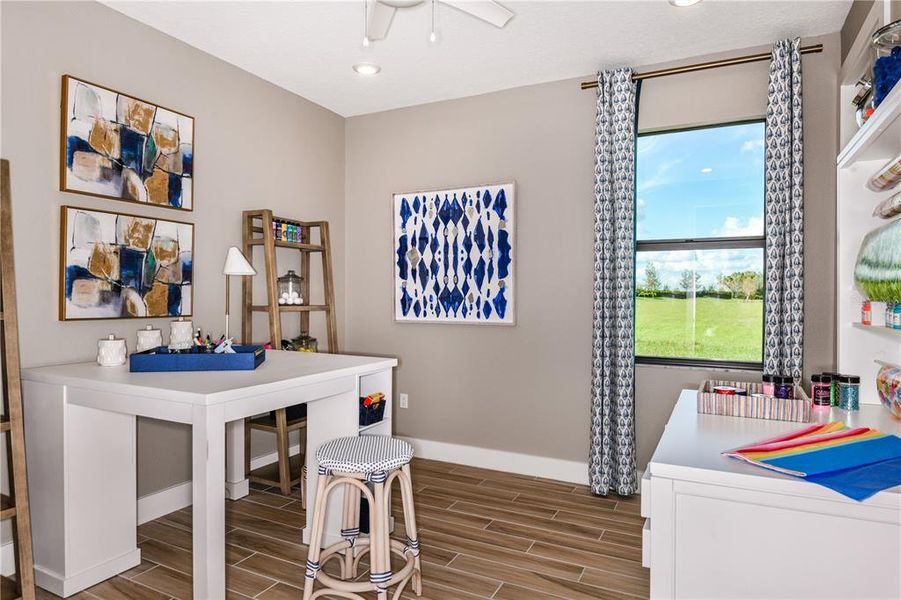 Furnished interior view inside a new home in Cresswind Lakewood Ranch, Lakewood Ranch (Image 18). Furnished interior view inside a new home in Cresswind Lakewood Ranch, Lakewood Ranch (Image 18).