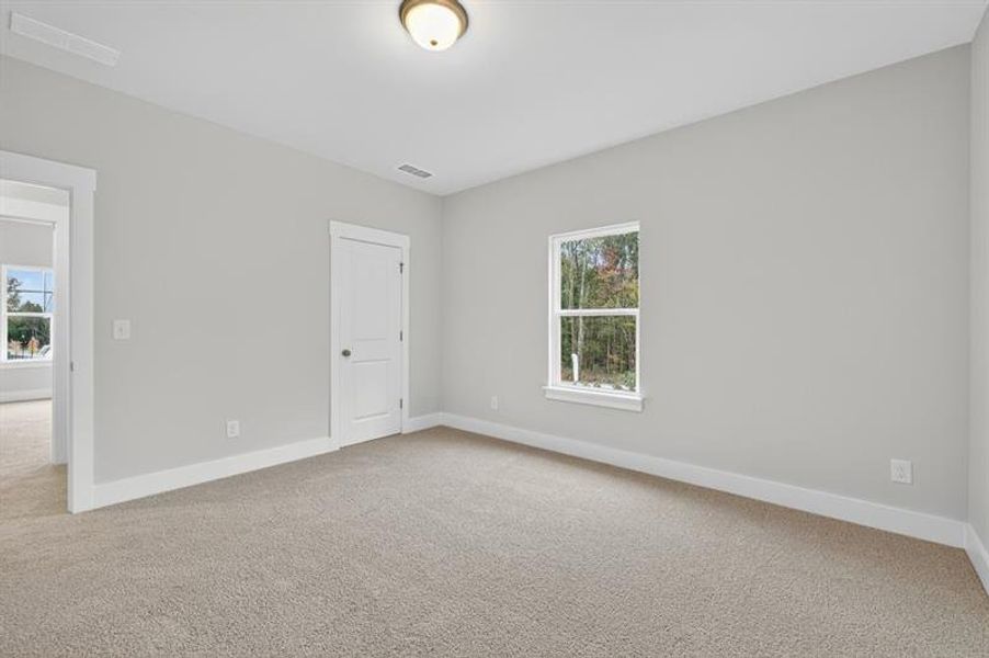 Spacious, unfurnished interior of a new home in Red Bird Manor, Jefferson (Image 45).