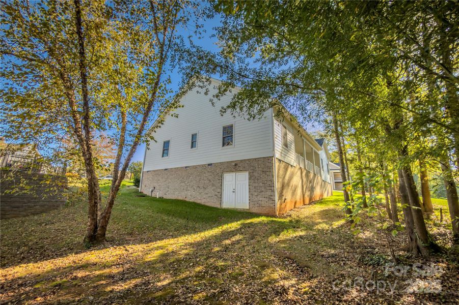 Image 38 of a home in .