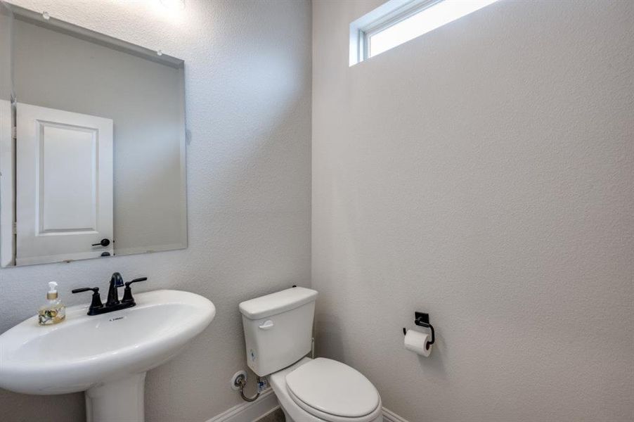 Furnished interior view inside a new home in Glenwood Meadows, Denton (Image 11).