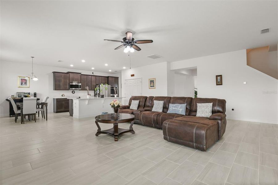 Furnished interior view inside a new home in Beresford Woods, Deland (Image 27). Furnished interior view inside a new home in Beresford Woods, Deland (Image 27).