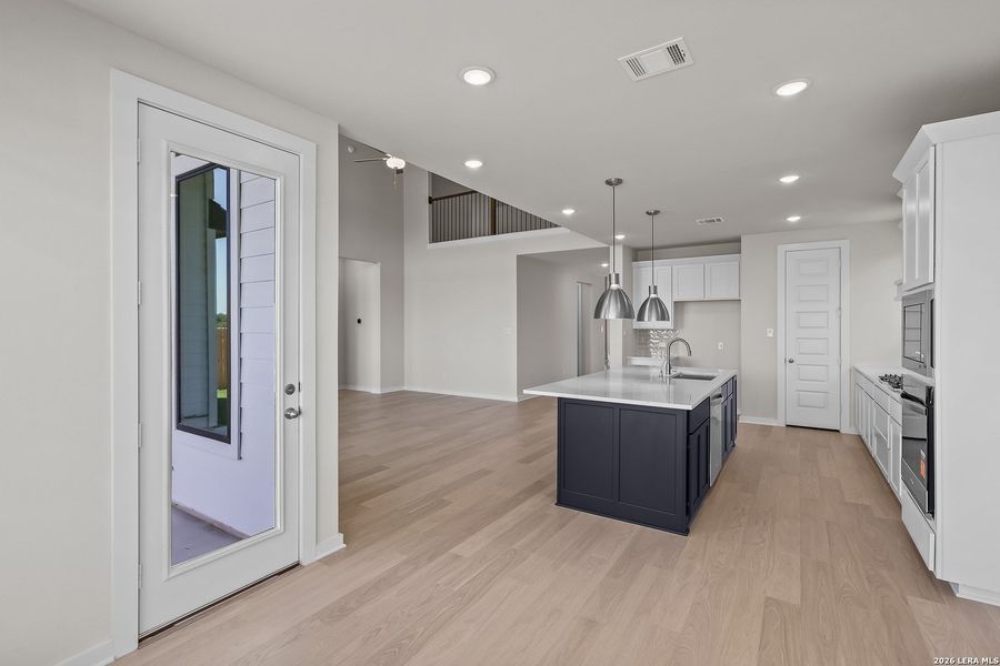 Furnished interior view inside a new home in Buffalo Crossing, Cibolo (Image 11).