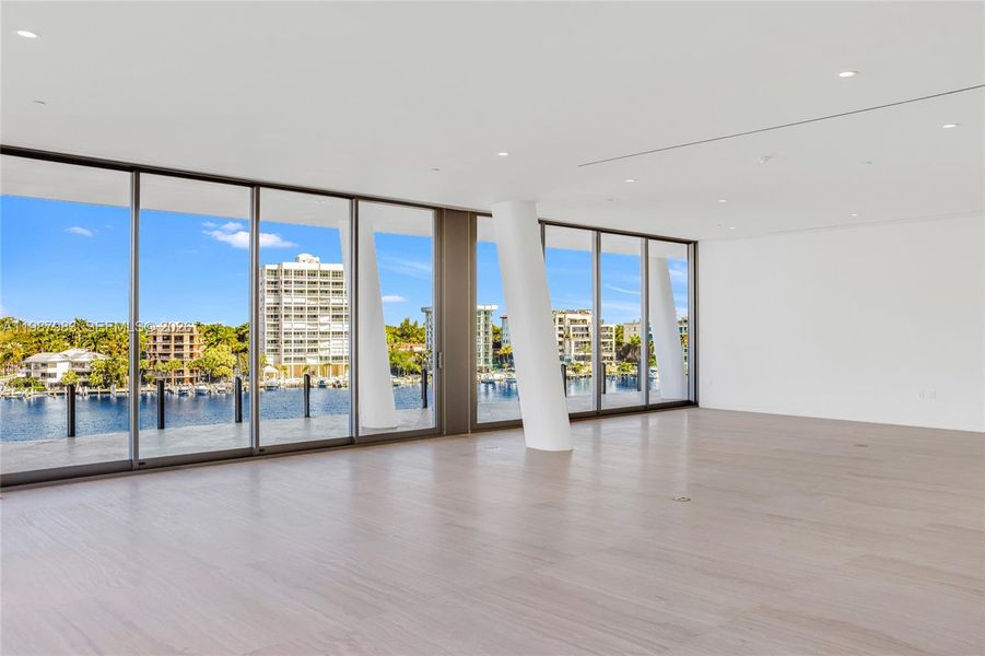 Spacious, unfurnished interior of a new home in , Miami (Image 25).