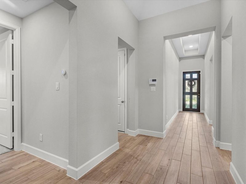 Spacious, unfurnished interior of a new home in Artavia 45', Conroe (Image 18). Spacious, unfurnished interior of a new home in Artavia 45', Conroe (Image 18).