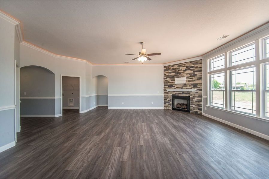 Representative unfurnished interior of a home built from the Franklin by Enchanted Homes in Fall Creek, Inman (Image 20). Representative unfurnished interior of a home built from the Franklin by Enchanted Homes in Fall Creek, Inman (Image 20).