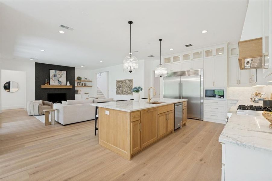 Furnished interior view inside a new home in , Farmers Branch (Image 32).