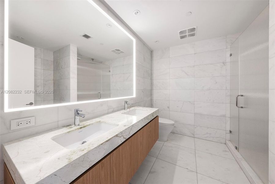 Furnished interior view inside a new home in , Miami Beach (Image 48).