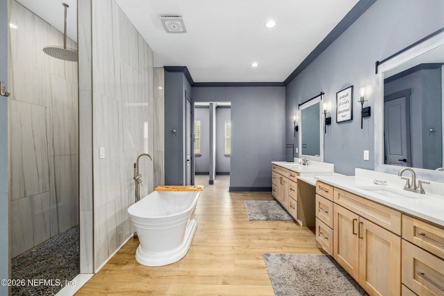 Furnished interior view inside a new home in , Jacksonville (Image 43).