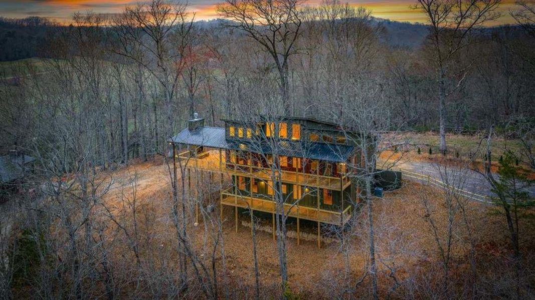 Image 35 of a home in . Image 35 of a home in .