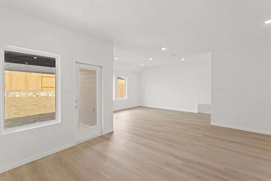 Spacious, unfurnished interior of a new home in Grand Pines, Magnolia (Image 7).