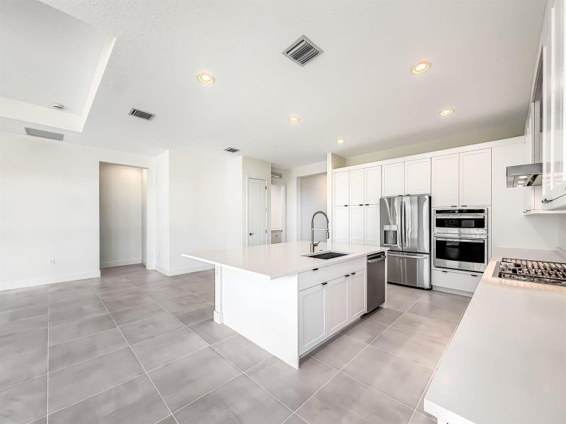 36-web-or-mls-JOY06505