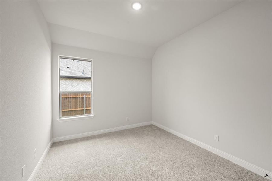 DFW-Redden Farms-Concept 2622-3457 Shorthorn Lane-Bedroom-Risewell Homes-2
