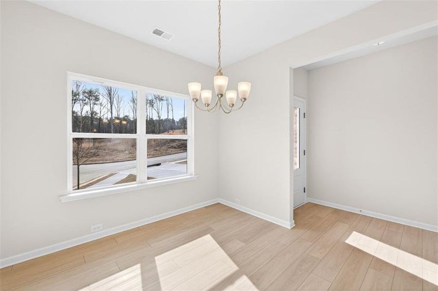 Spacious, unfurnished interior of a new home in Allen Manor, Hoschton (Image 17).