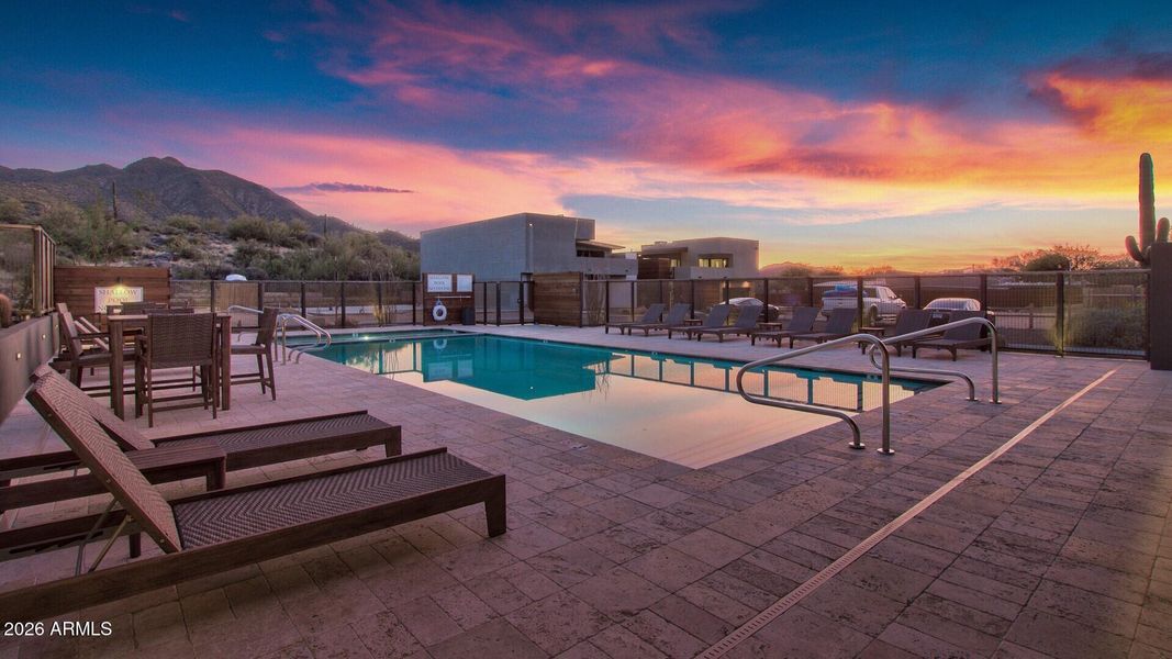 010_COMMUNITY POOL SPA