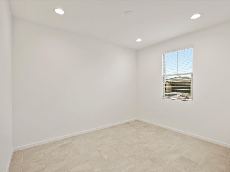 Spacious, unfurnished interior of a new home in Mandarina - Signature Series, Marana (Image 13).