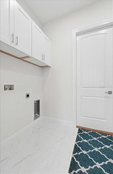 Spacious, unfurnished interior of a new home in , Polk City (Image 35).