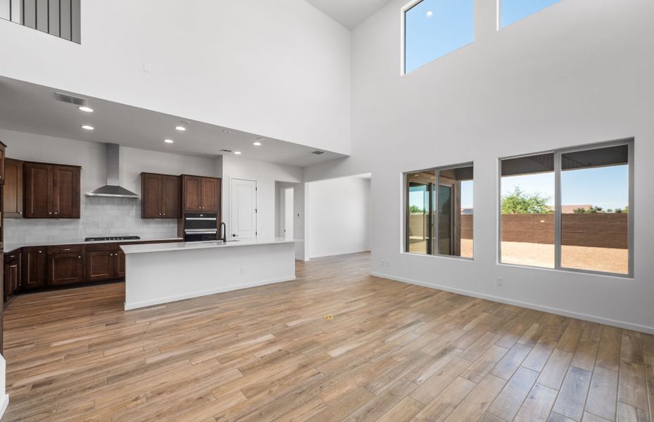 Spacious, unfurnished interior of a new home in Legado West, Queen Creek (Image 20).