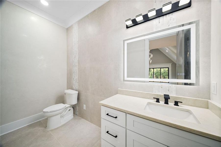 Furnished interior view inside a new home in , Suwanee (Image 19).