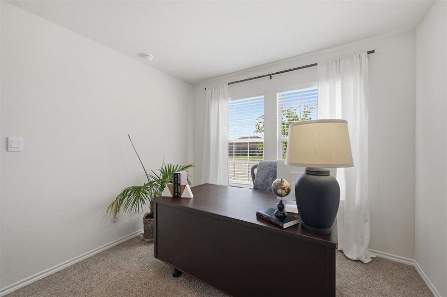 Furnished interior view inside a new home in Three Oaks, Sherman (Image 19).