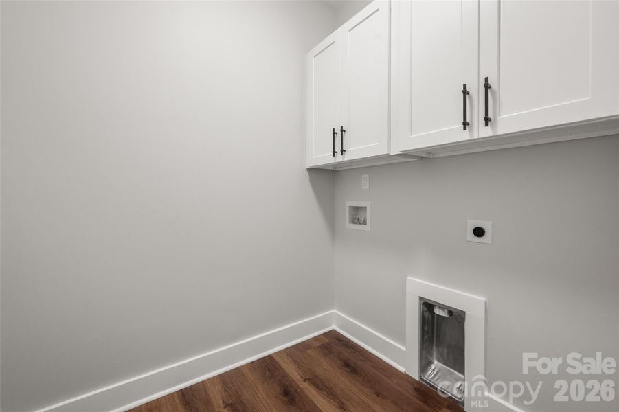 Spacious, unfurnished interior of a new home in , Kannapolis (Image 28).