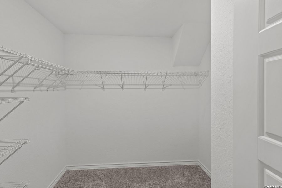 Spacious, unfurnished interior of a new home in Davis Ranch, San Antonio (Image 14).