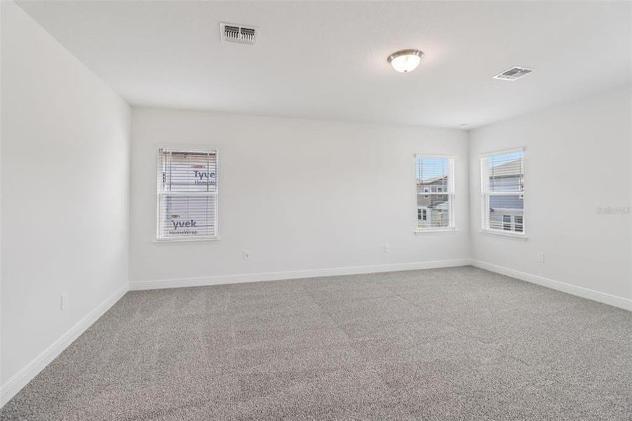 Spacious, unfurnished interior of a new home in Cyrene at Minneola, Minneola (Image 31).