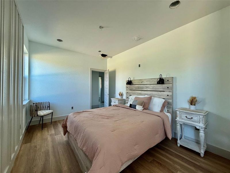 Furnished interior view inside a new home in , Mineral Wells (Image 12).