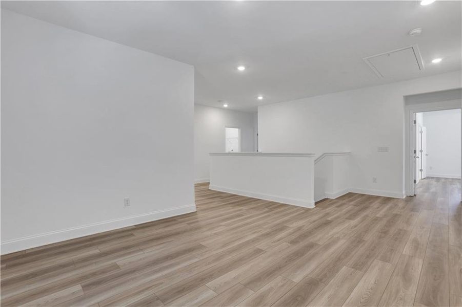 Spacious, unfurnished interior of a new home in Bailey Fence, Dacula (Image 39).