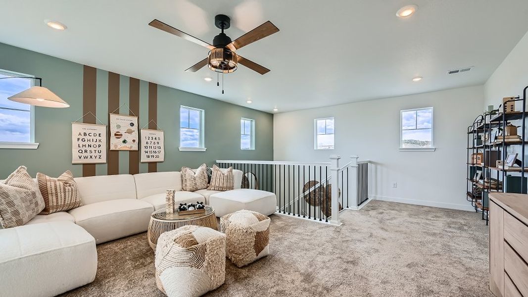 3010 Aspen Loft 1of2 F2 Base2