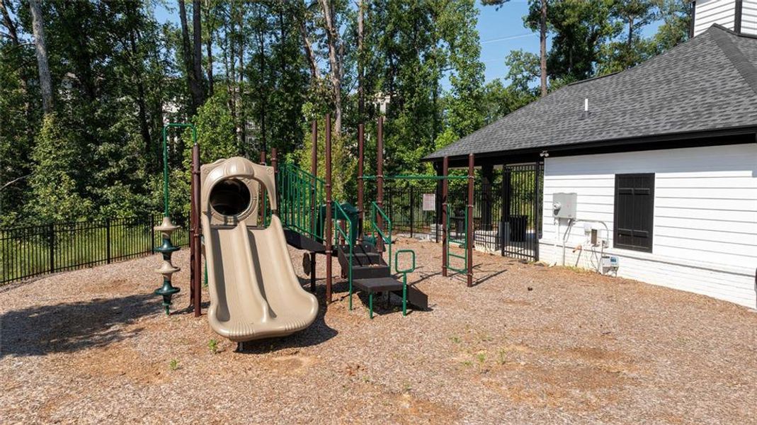Community amenities in , Smyrna (Image 27).