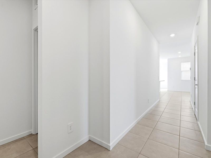 Spacious, unfurnished interior of a new home in Paloma Creek - Estate Series, Surprise (Image 15). Spacious, unfurnished interior of a new home in Paloma Creek - Estate Series, Surprise (Image 15).