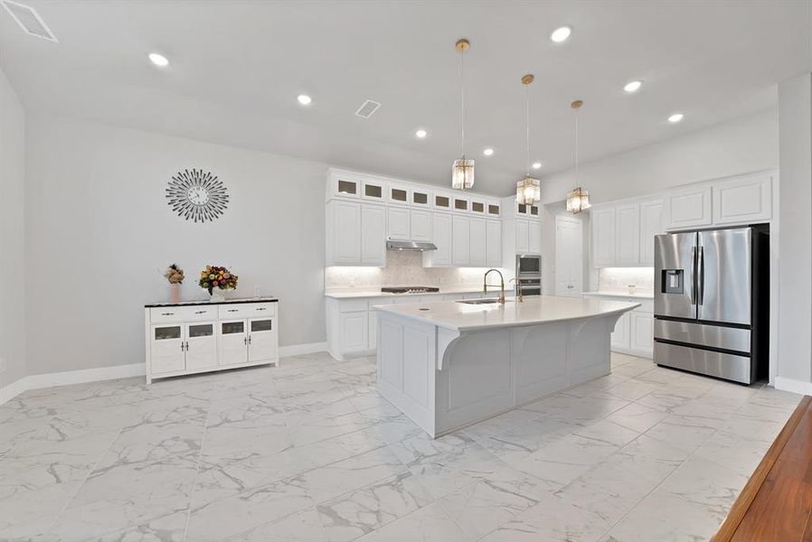 Furnished interior view inside a new home in , Fate (Image 10).