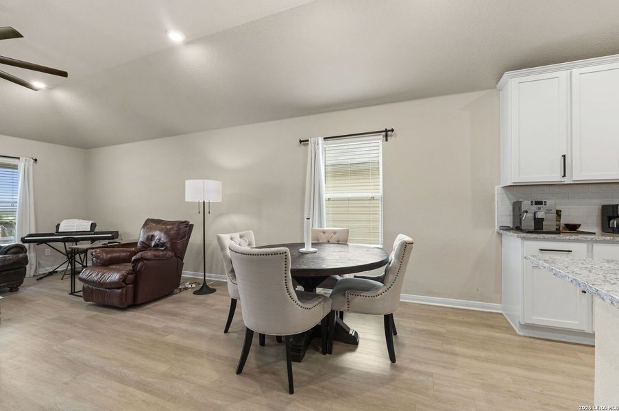Furnished interior view inside a new home in Hunters Ranch, San Antonio (Image 6). Furnished interior view inside a new home in Hunters Ranch, San Antonio (Image 6).