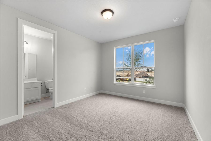 Representative image. Features, selections and colors may vary. Representative image. Features, selections and colors may vary.