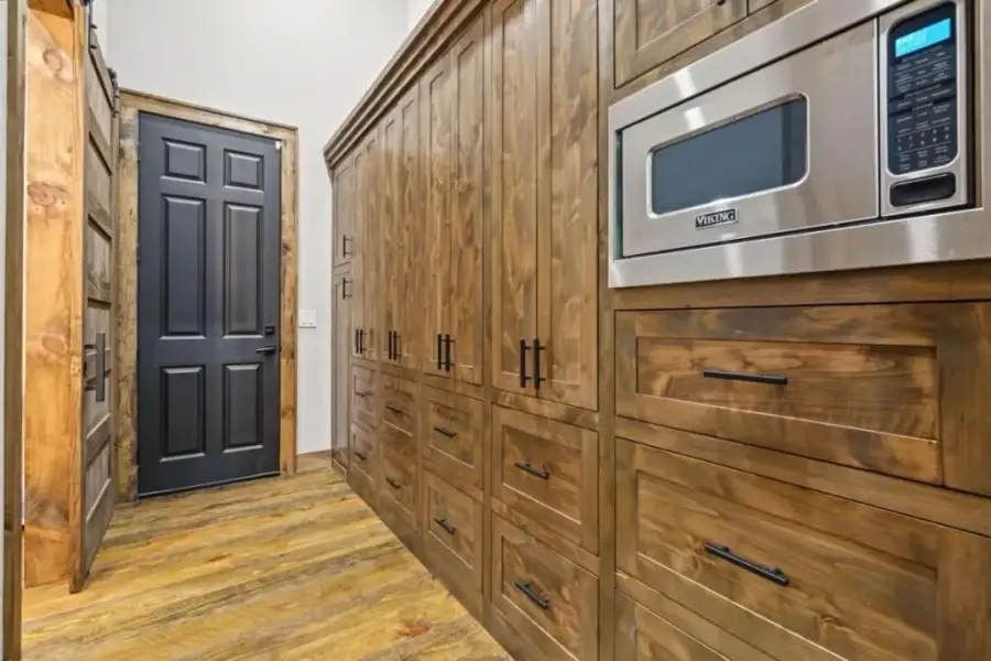 Close-up of interior finishes inside a home in , Blue Ridge (Image 23).